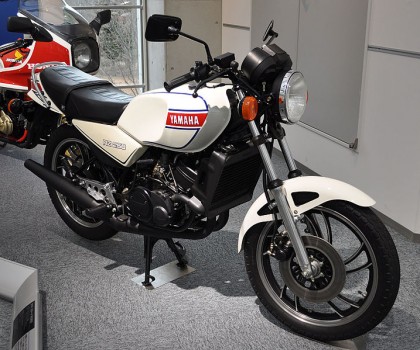 717px-yamaha_rz250_2